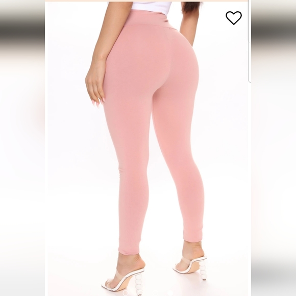 Fashion nova legging - Picture 3 of 5